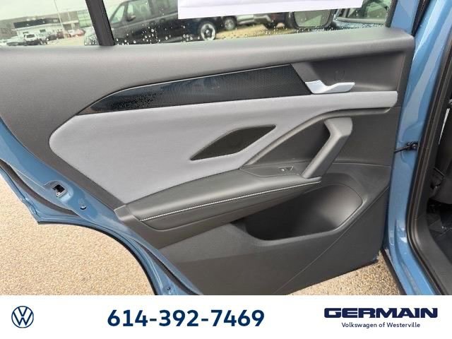 New 2026 Volkswagen Tiguan SE image 17