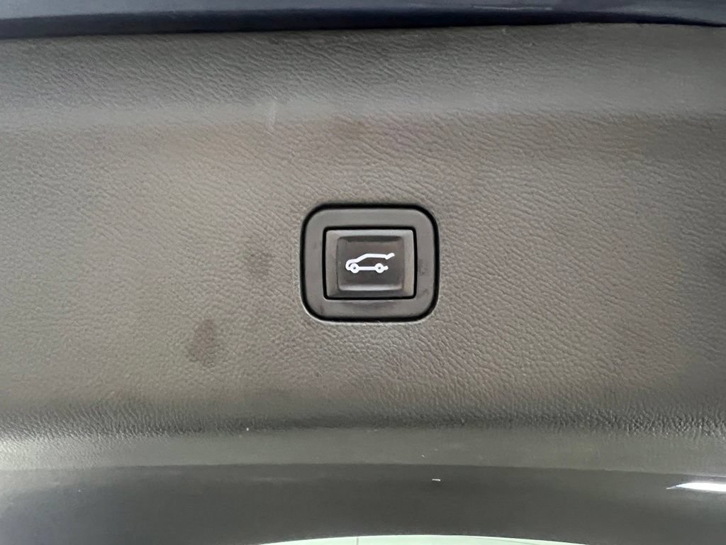 Certified 2023 Buick Enclave Premium w/ Experience Buick Package FWD image 16