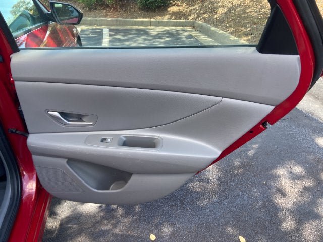 Used 2023 Hyundai Elantra Blue FWD image 19