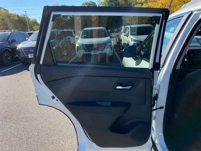 New 2026 Nissan Rogue SV image 21