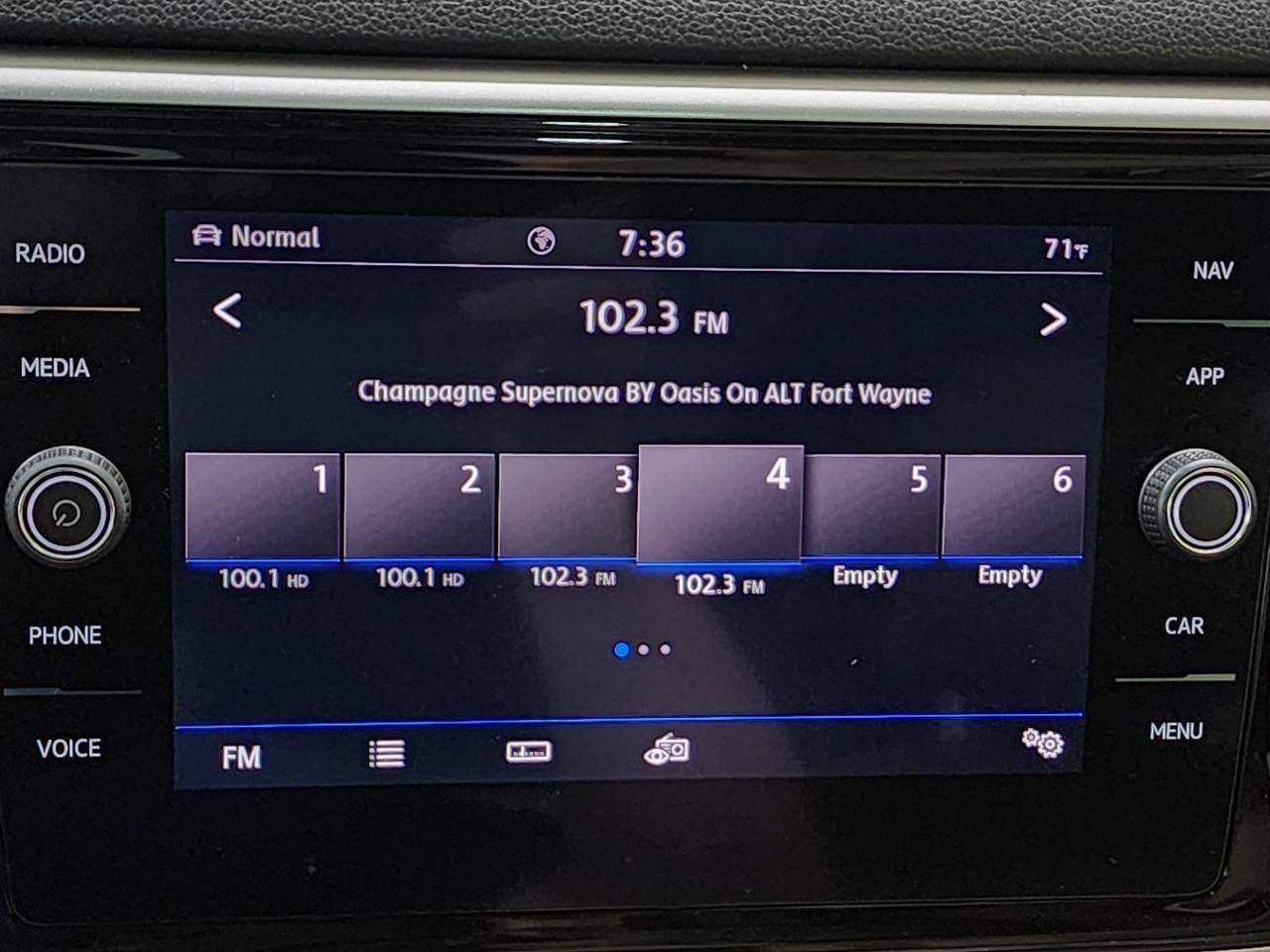 Used 2020 Volkswagen Atlas Cross Sport SEL AWD/4WD image 14