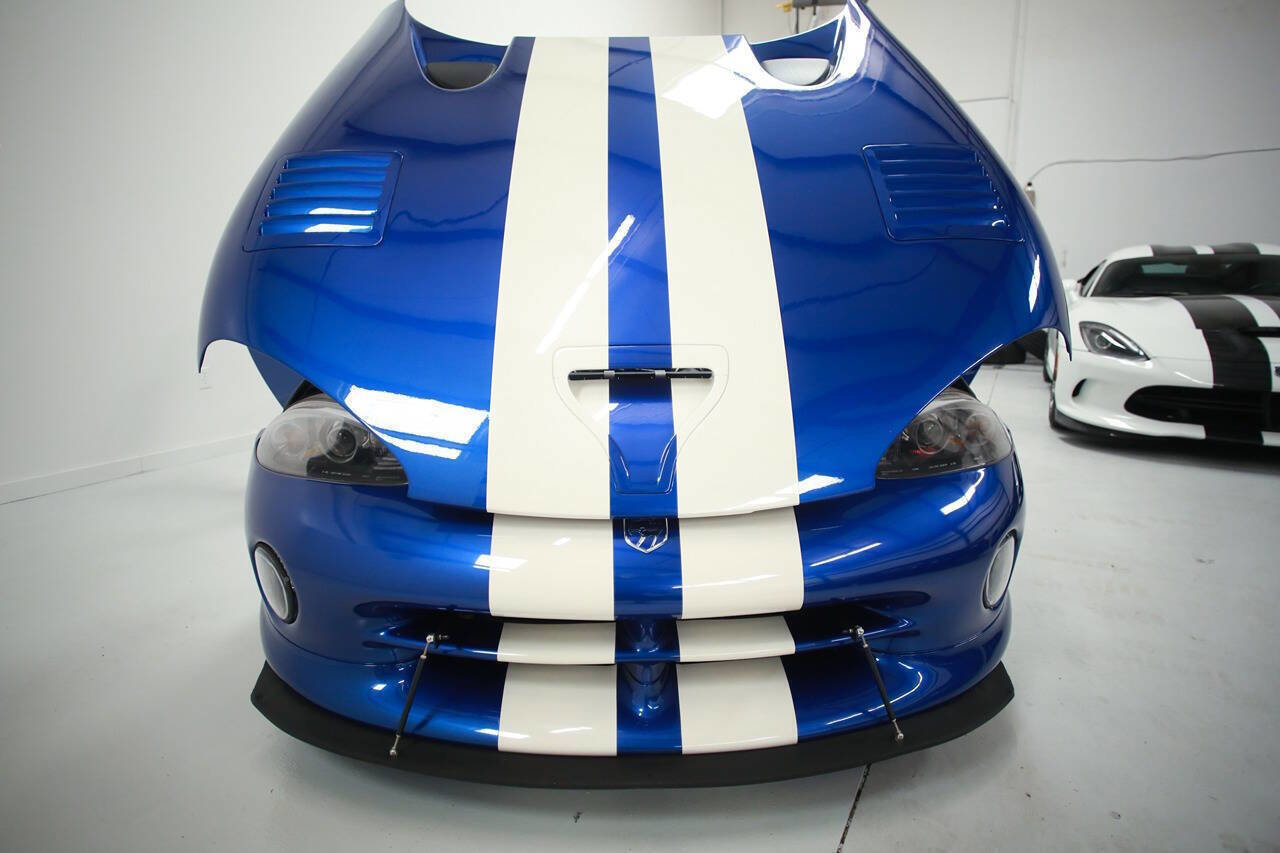 Used 1997 Dodge Viper GTS RWD image 19