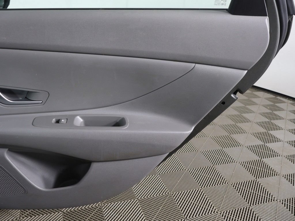 Used 2024 Hyundai Elantra SEL FWD image 21