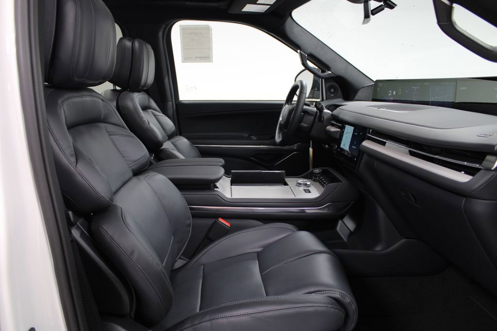 New 2026 Lincoln Navigator Reserve w/ Jet Appearance Package image 35