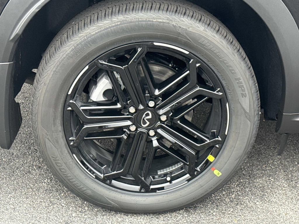 New 2026 INFINITI QX60 Sport w/ Dark Cargo Package image 30