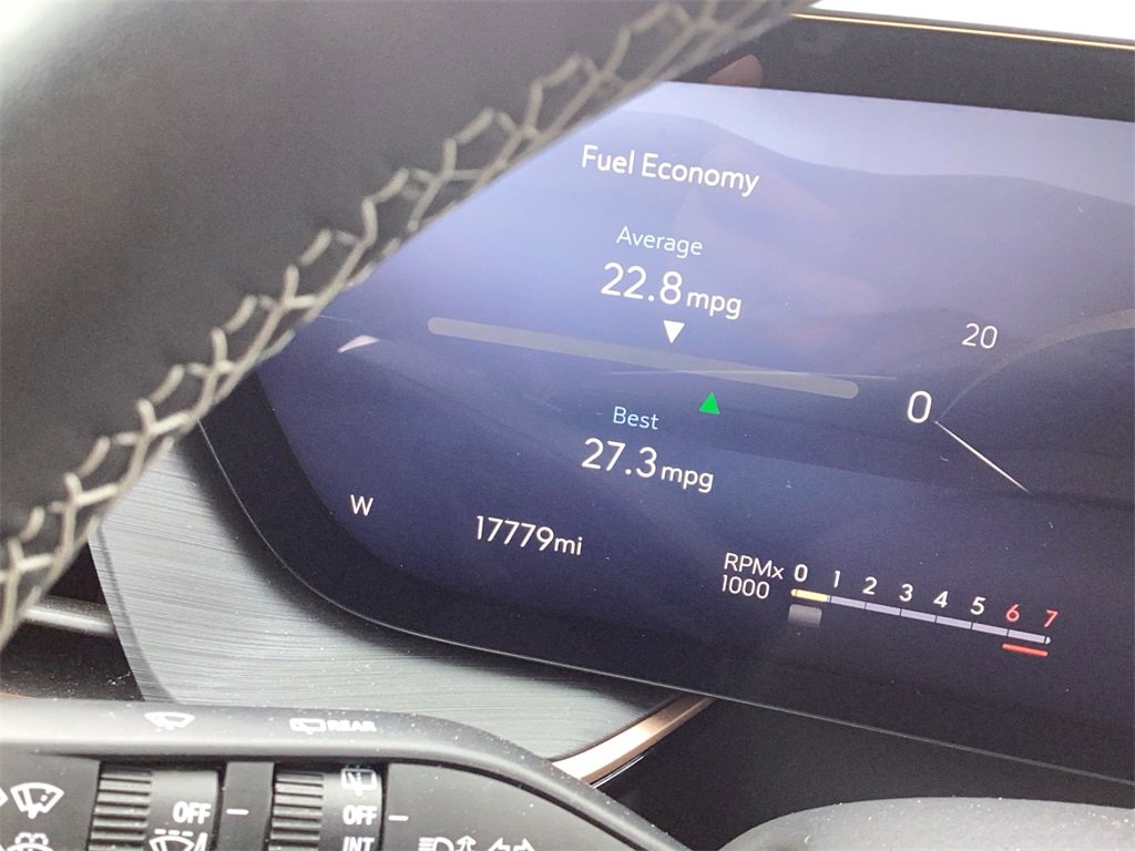 Used 2025 Buick Envision Sport Touring image 28