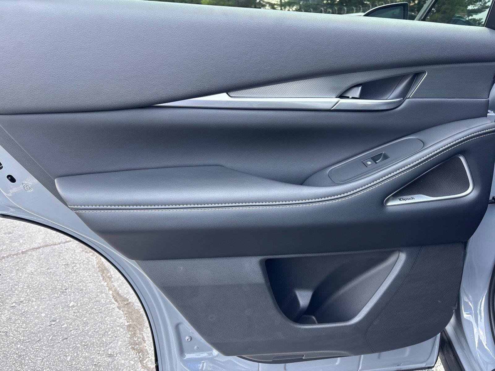 New 2027 INFINITI QX60 Luxe w/ Cargo Package FWD image 32