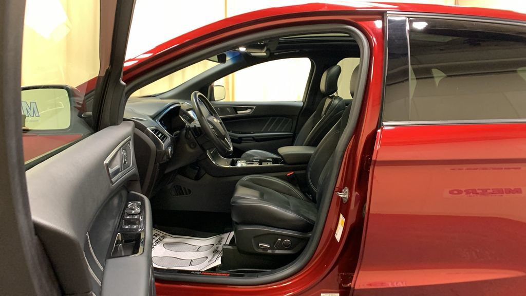 Certified 2019 Ford Edge ST w/ Convenience Package AWD/4WD image 33