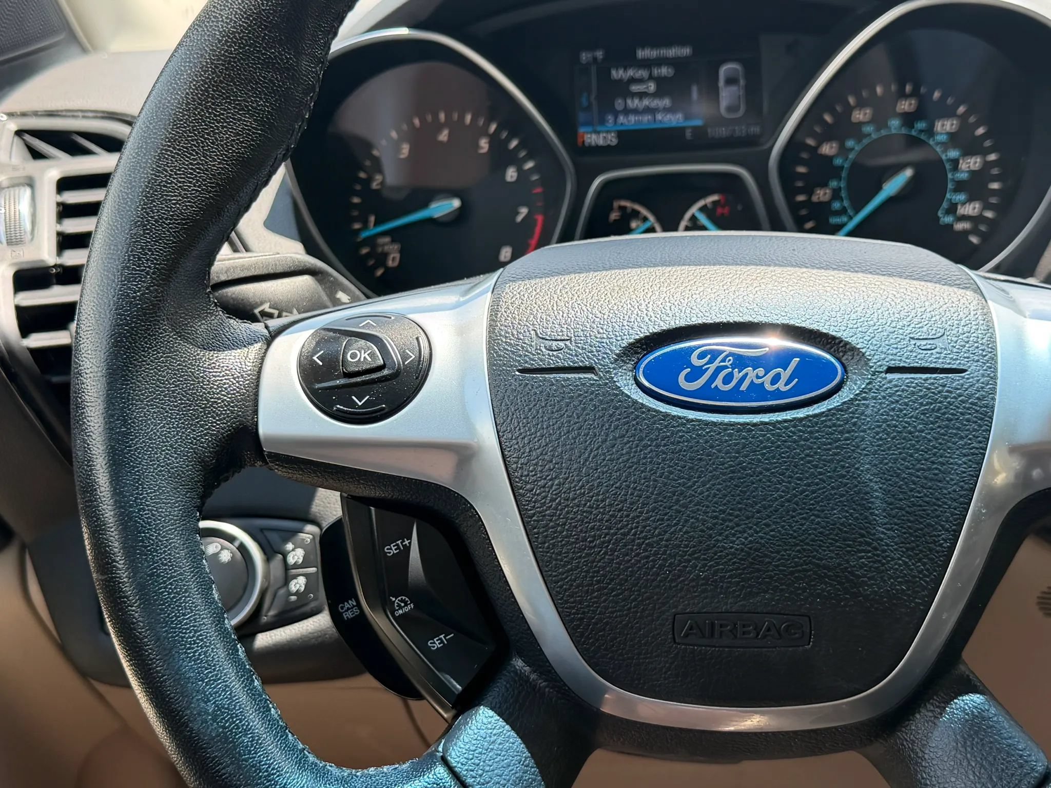 Used 2016 Ford Escape Titanium FWD image 29