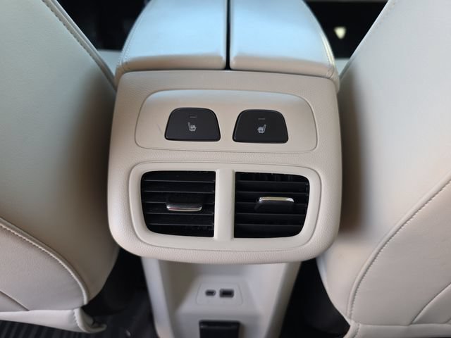 Used 2021 Buick Envision Avenir AWD/4WD image 12