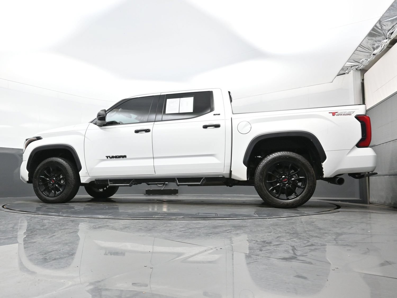 Used 2023 Toyota Tundra SR5 AWD/4WD image 27