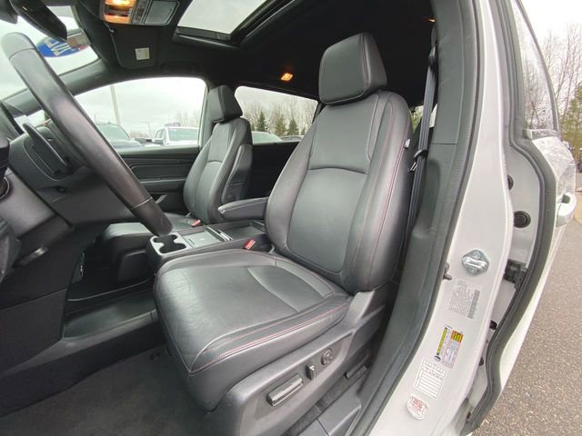 Used 2025 Honda Odyssey Sport-L image 19