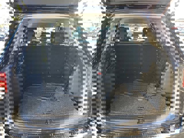 Used 2023 Volkswagen Atlas SE image 12