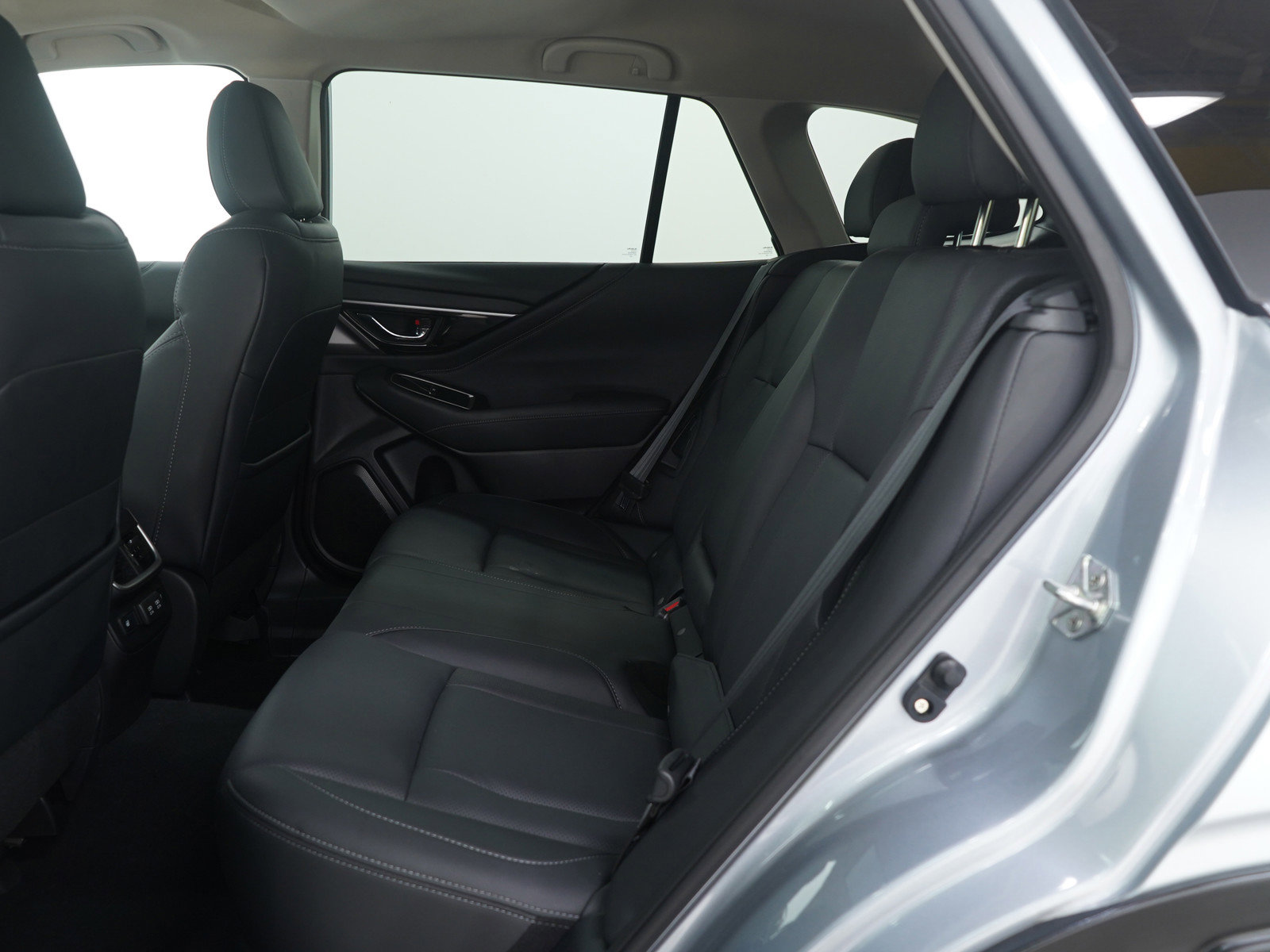 Used 2022 Subaru Outback Limited XT image 16