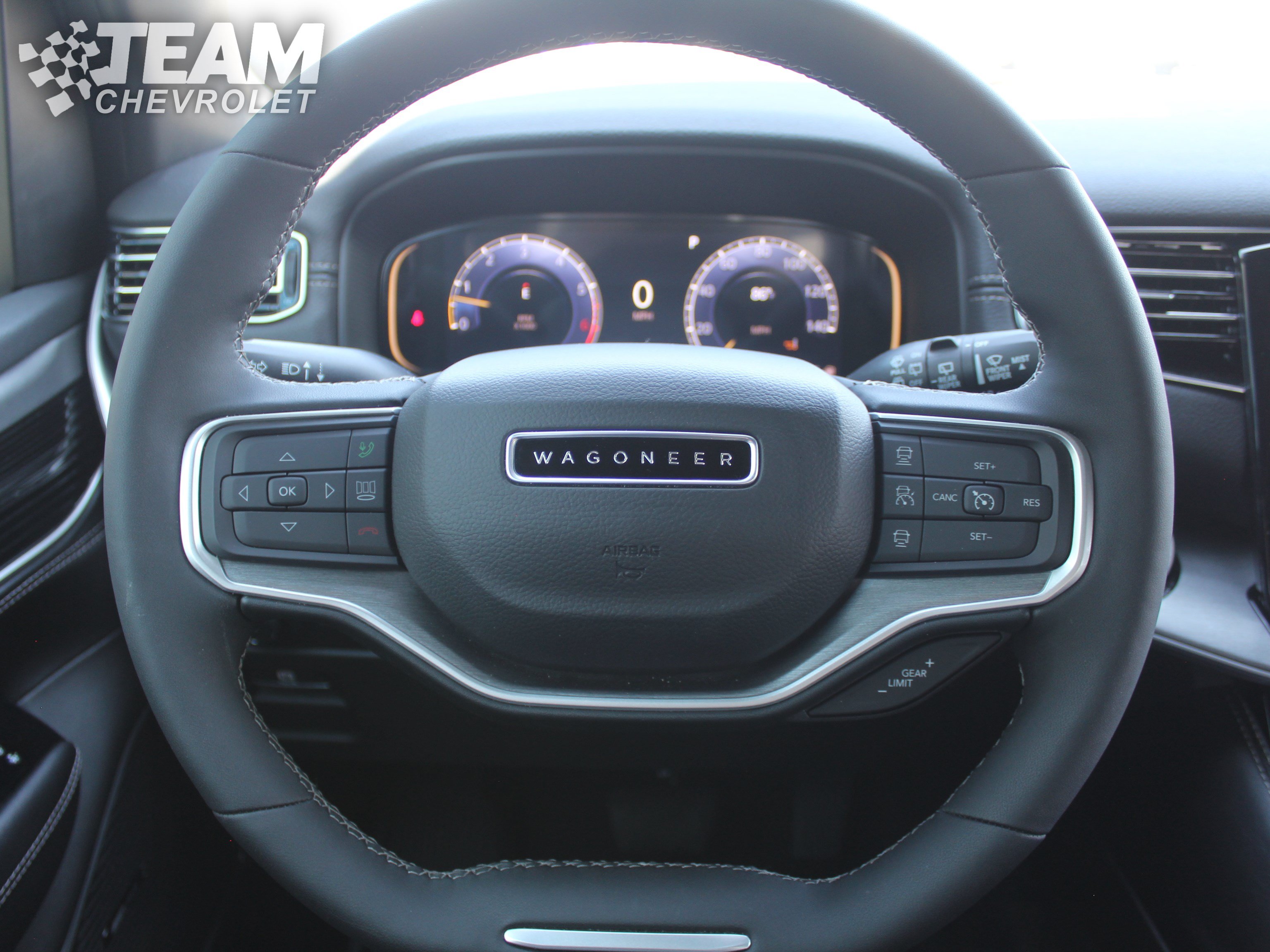 Used 2025 Jeep Wagoneer Series II AWD/4WD image 14