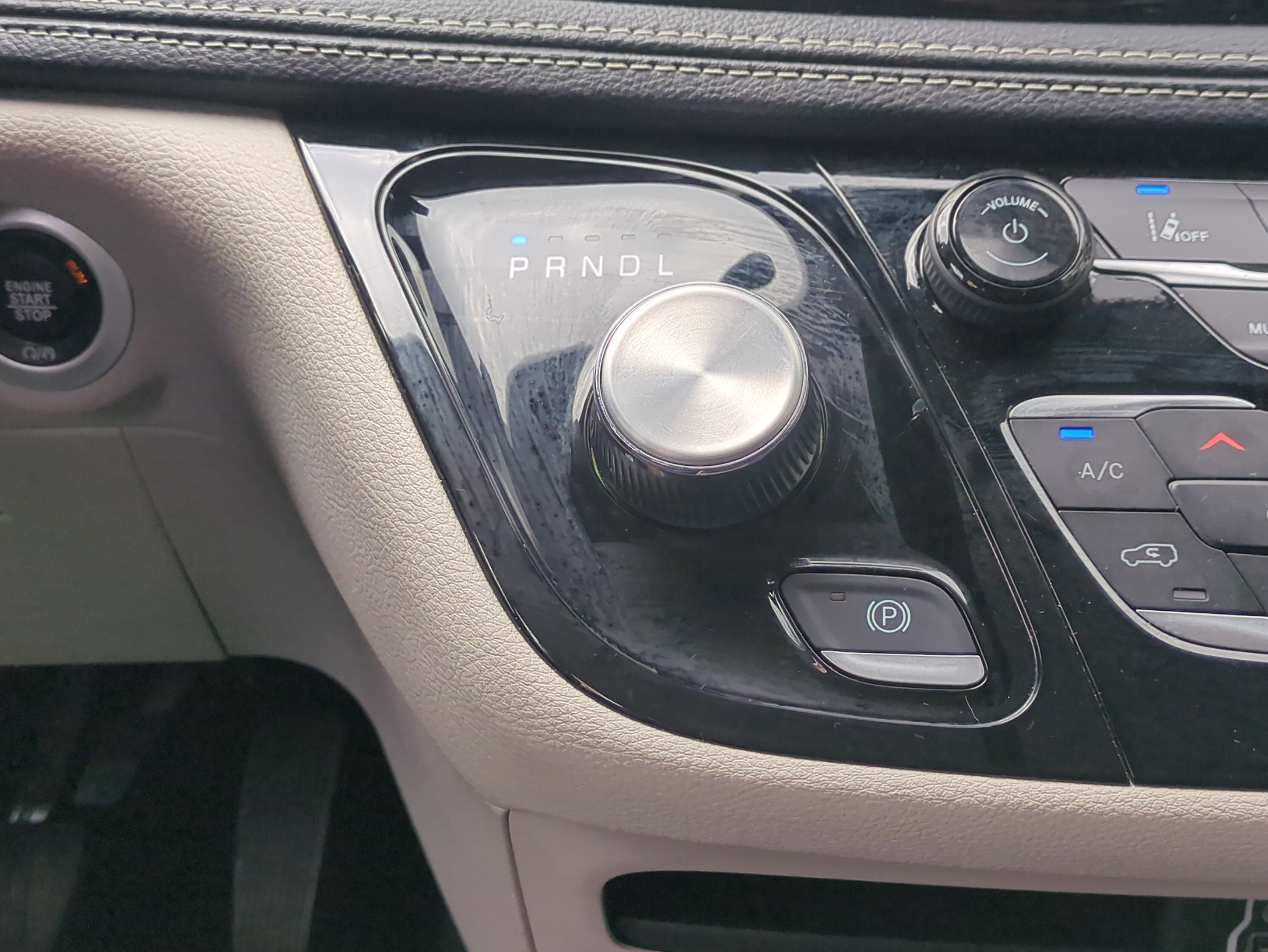 Certified 2024 Chrysler Pacifica Select image 20