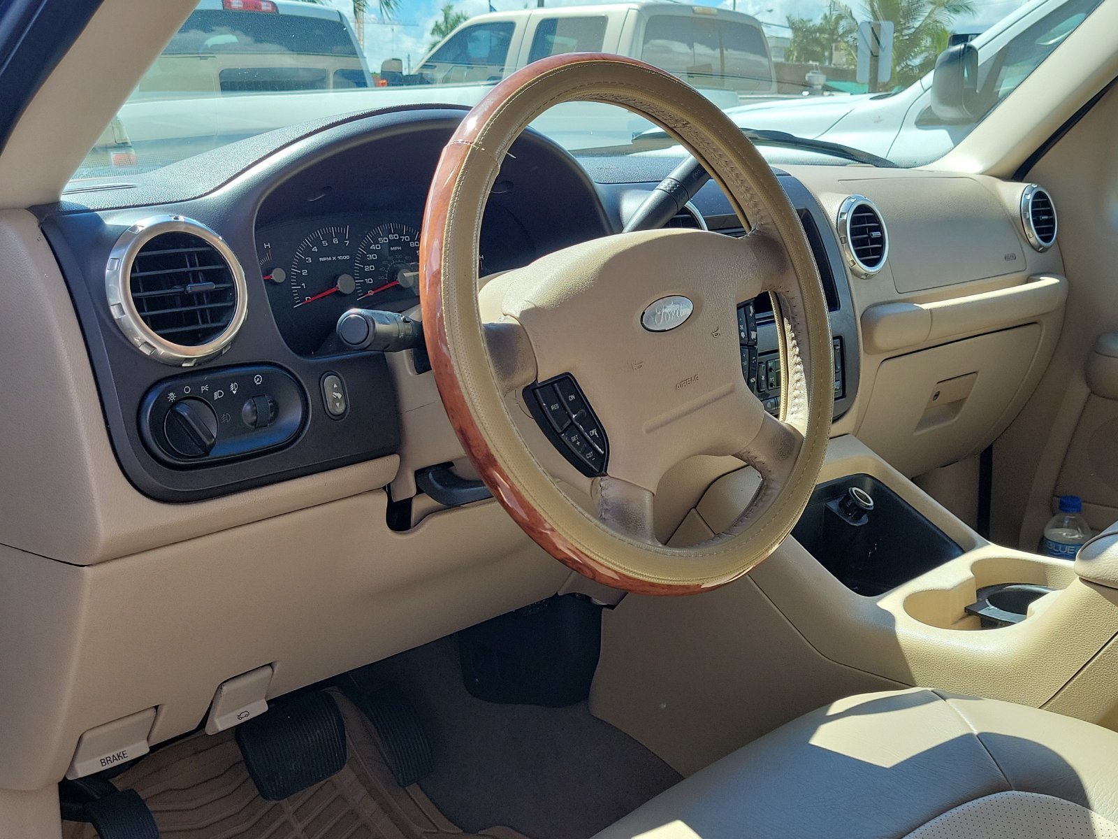 Used 2004 Ford Expedition Eddie Bauer RWD image 9