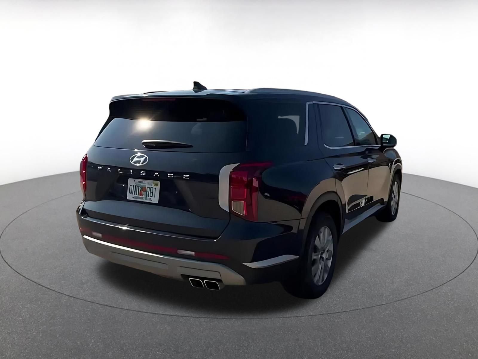 Used 2025 Hyundai Palisade SEL FWD image 15