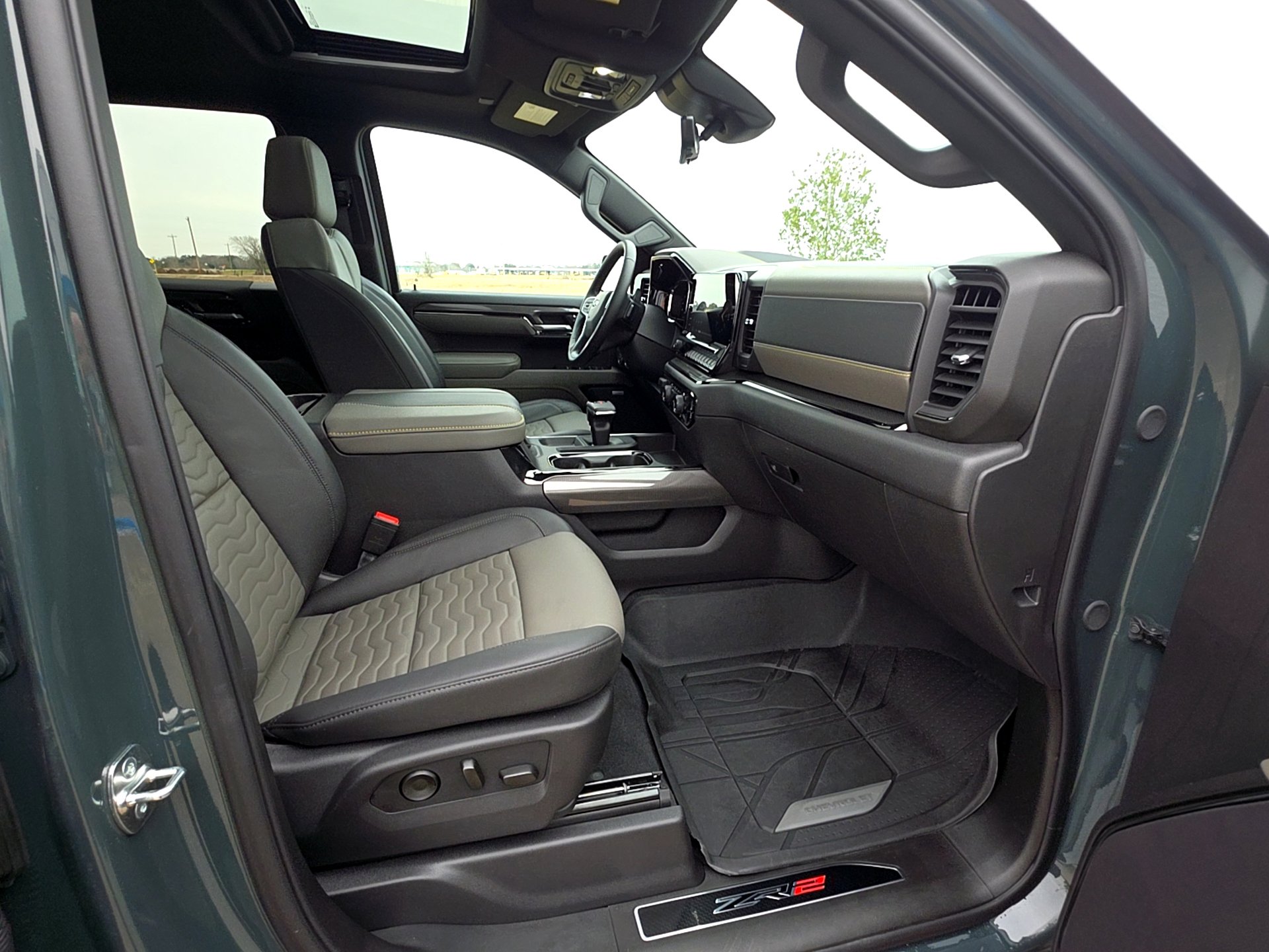 Used 2026 Chevrolet Silverado 1500 ZR2 image 18