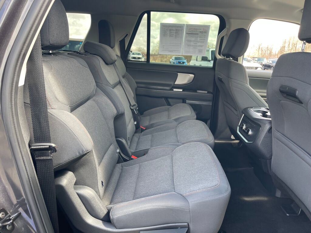 Certified 2025 Ford Expedition Max Active image 34