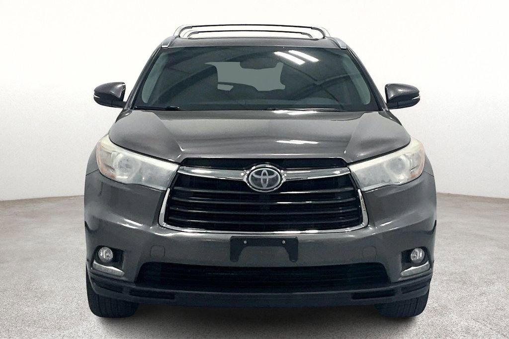 Used 2016 Toyota Highlander Limited Platinum image 3