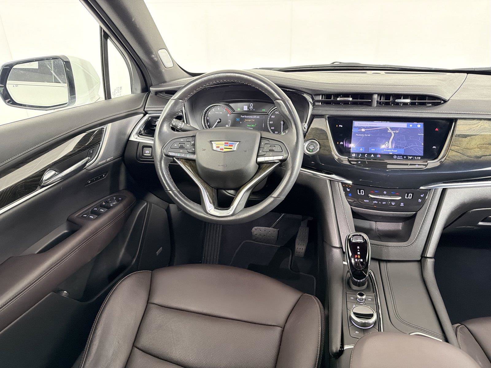 Used 2023 Cadillac XT6 Premium Luxury FWD image 25