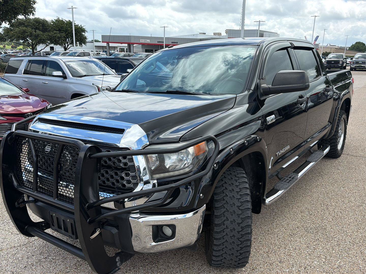 Used 2018 Toyota Tundra SR5 w/ SR5 Upgrade Package AWD/4WD image 7