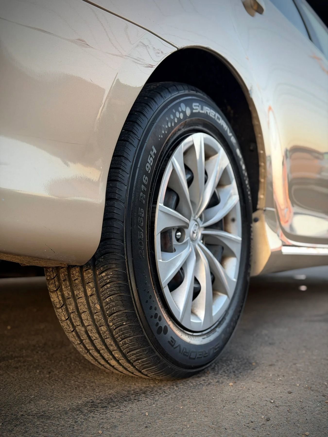 Used 2012 Toyota Camry LE image 21