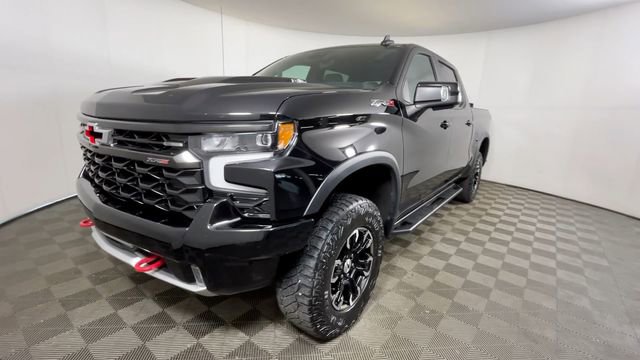 Used 2022 Chevrolet Silverado 1500 ZR2 w/ Technology Package AWD/4WD image 10