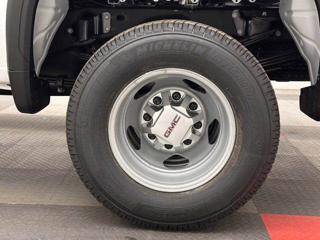 New 2026 GMC Sierra 3500 Pro w/ 1SA Pro Safety Plus Package image 21