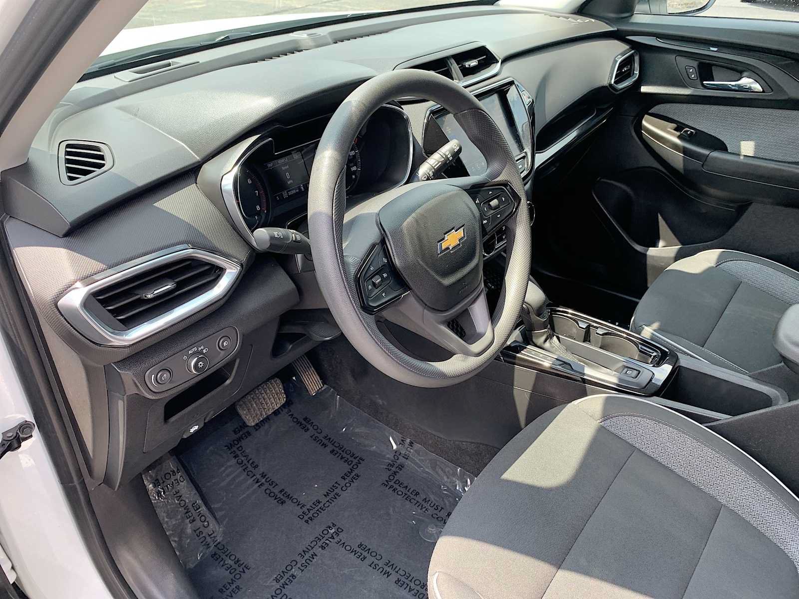Certified 2022 Chevrolet TrailBlazer LT w/ Convenience Package AWD/4WD image 10