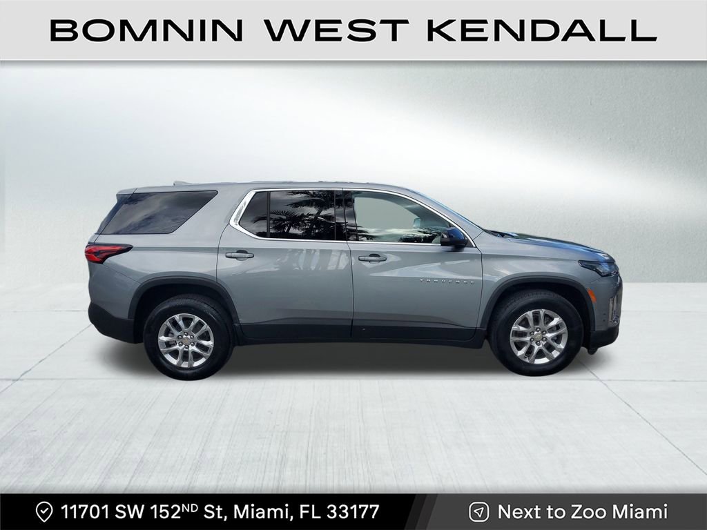 Used 2023 Chevrolet Traverse LS image 8