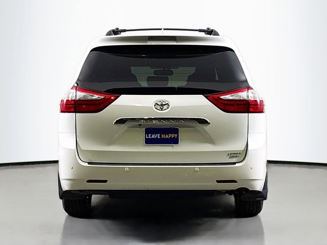 Used 2017 Toyota Sienna XLE image 6