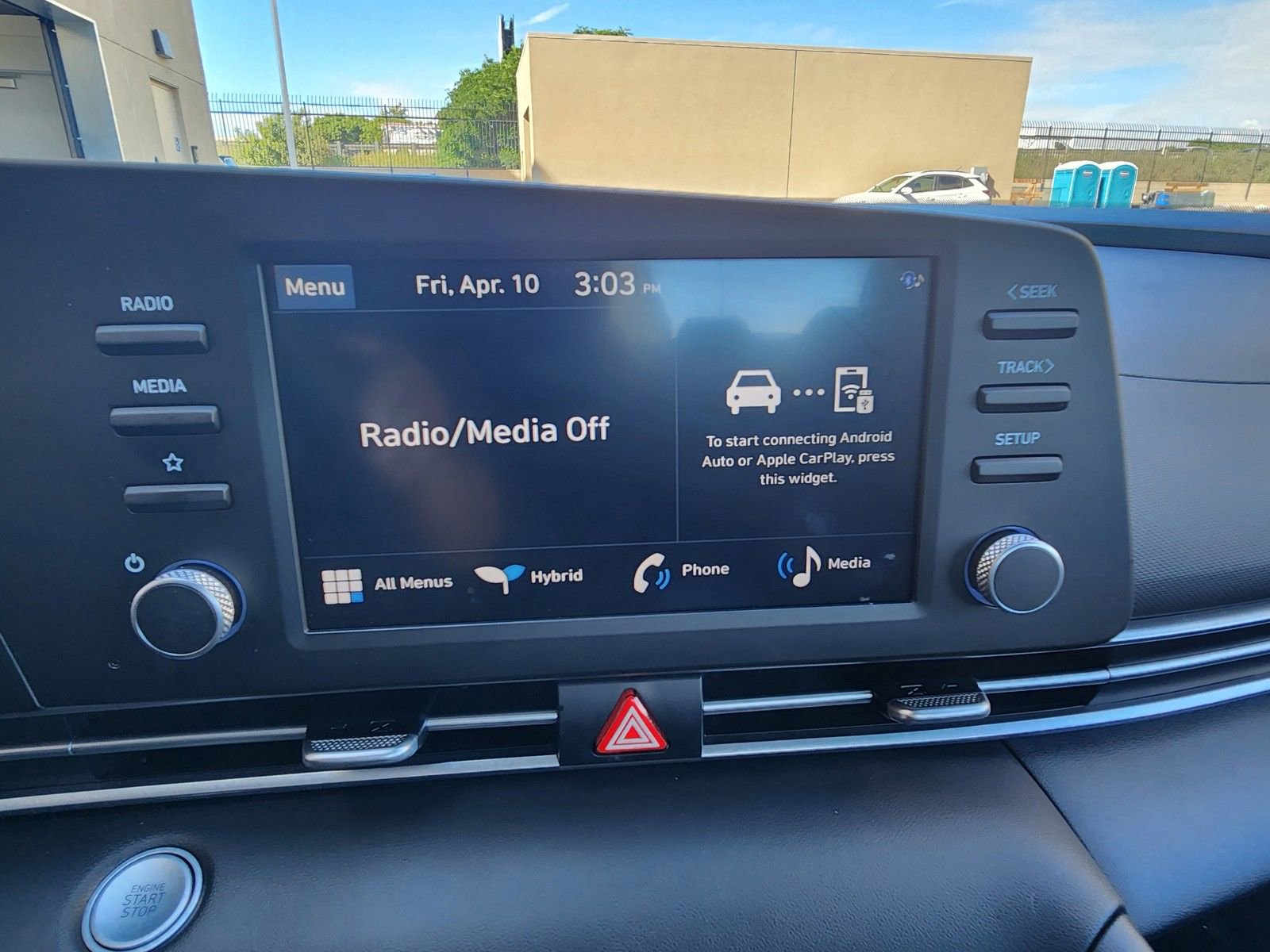Certified 2025 Hyundai Elantra Hybrid FWD image 17