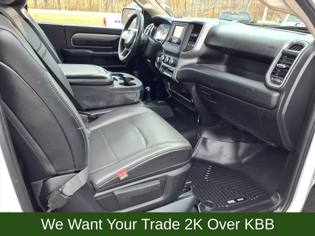 Used 2020 RAM 2500 Tradesman w/ Chrome Appearance Group image 16