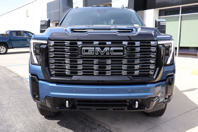 New 2026 GMC Sierra 2500 Denali Ultimate AWD/4WD image 2