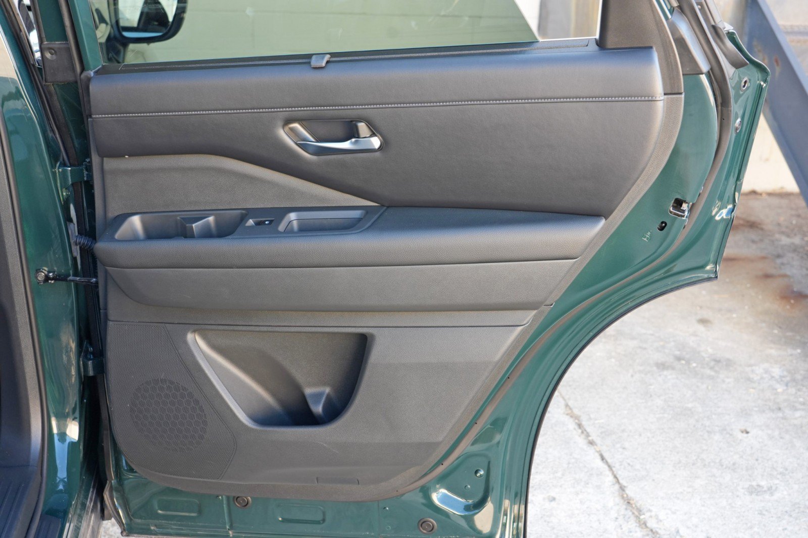 Used 2023 Nissan Pathfinder SL w/ SL Premium Package FWD image 45