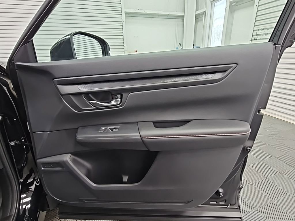 Used 2025 Honda CR-V Sport-L image 41