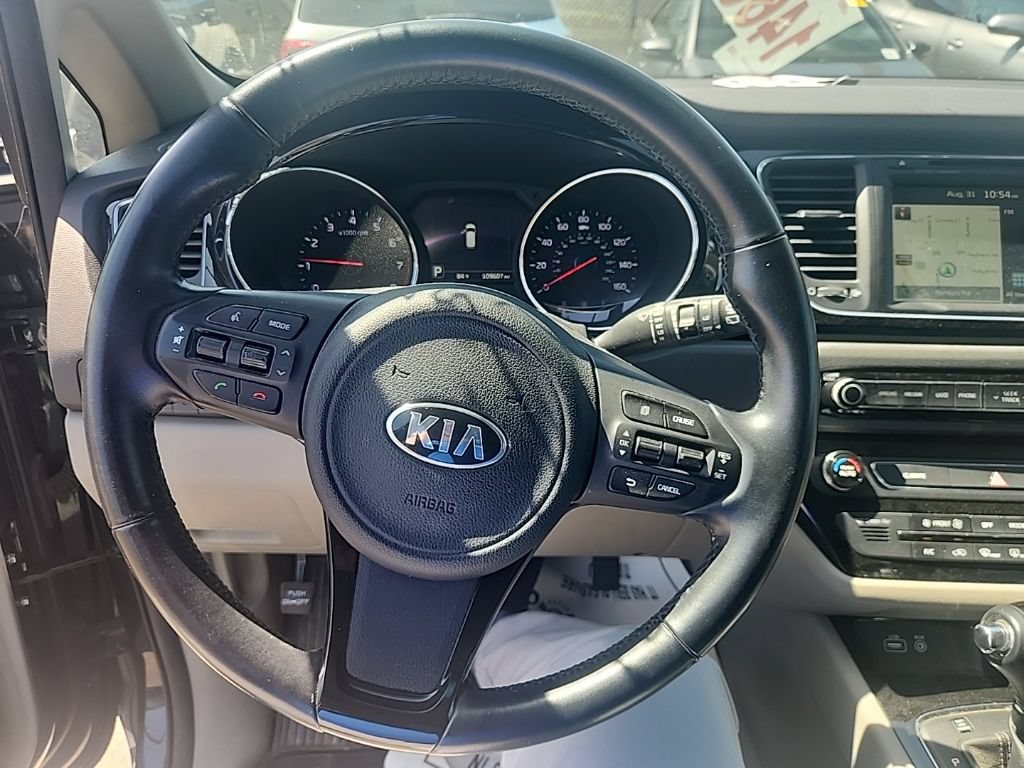 Used 2016 Kia Sedona SX FWD image 21