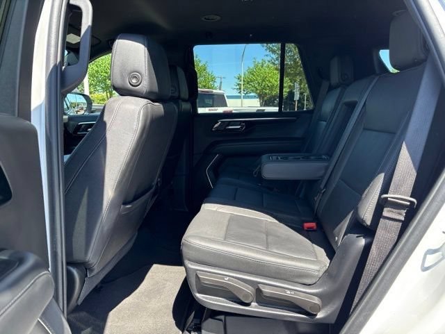 Used 2025 Chevrolet Tahoe Z71 AWD/4WD image 12