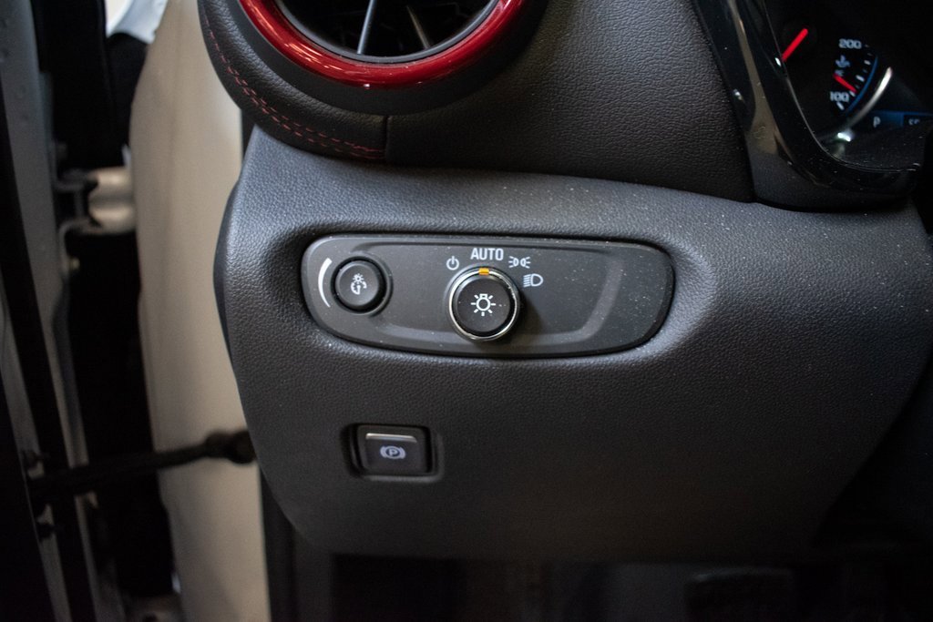 Used 2021 Chevrolet Blazer RS w/ Enhanced Convenience Package image 19