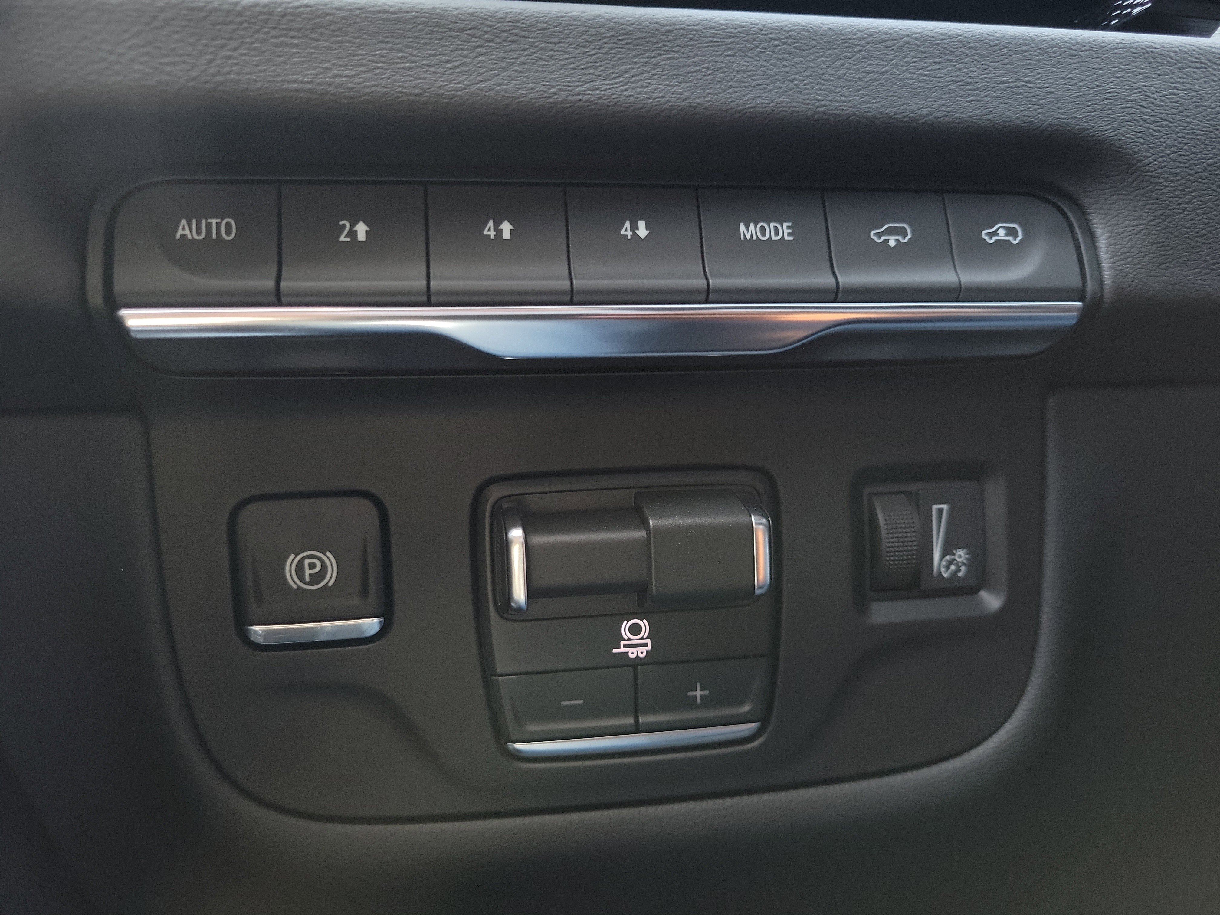 New 2026 Cadillac Escalade ESV Sport w/ Touring Package image 29