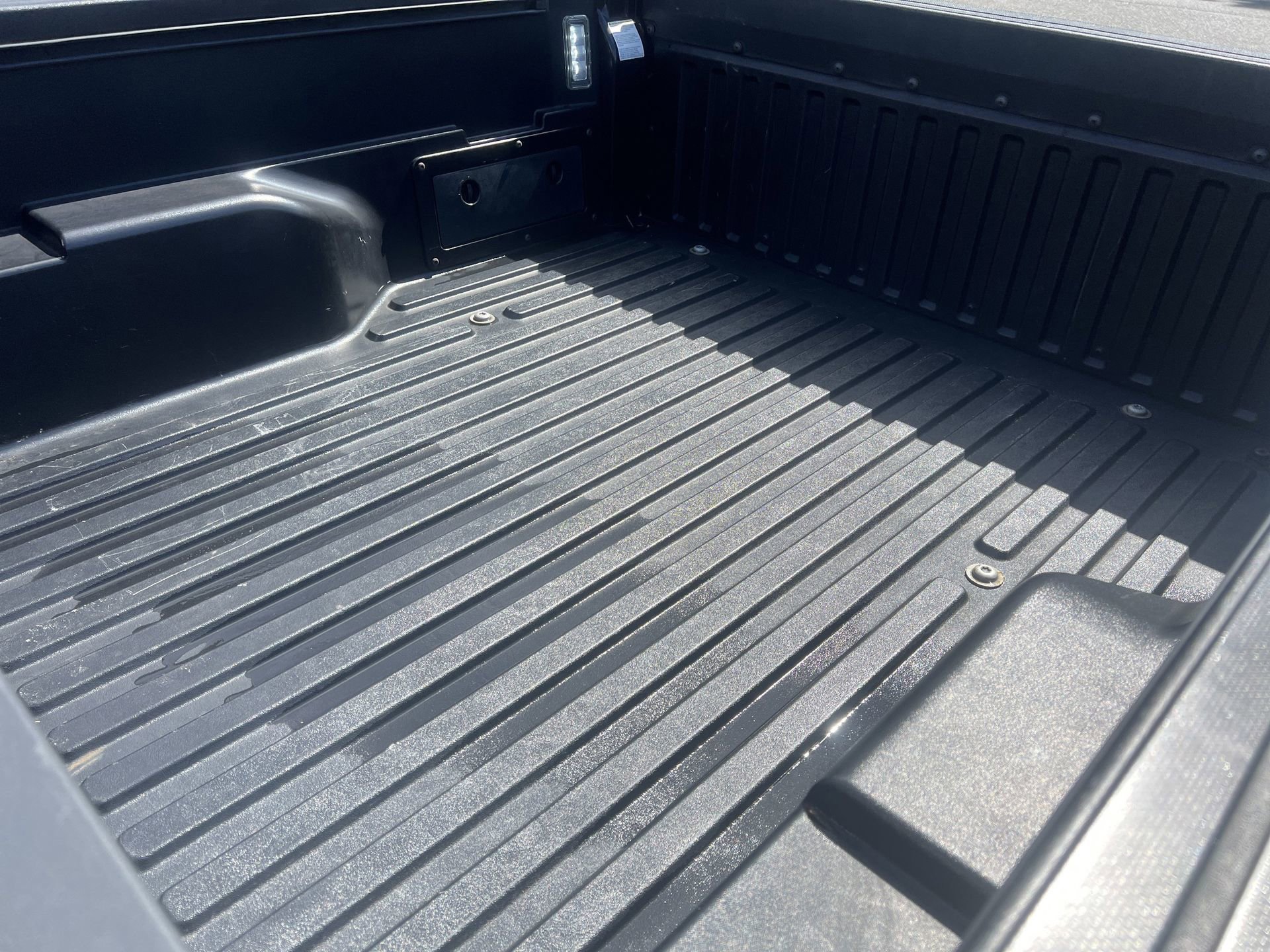 Used 2021 Toyota Tacoma SR w/ SR Convenience Package image 17