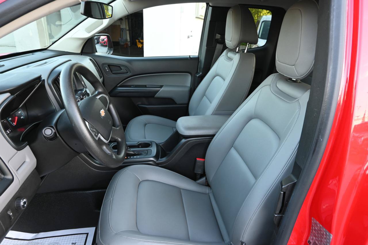 Used 2018 Chevrolet Colorado W/T w/ WT Convenience Package RWD image 18