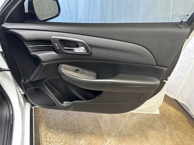 Used 2016 Chevrolet Malibu LT w/ Power Convenience Package image 26