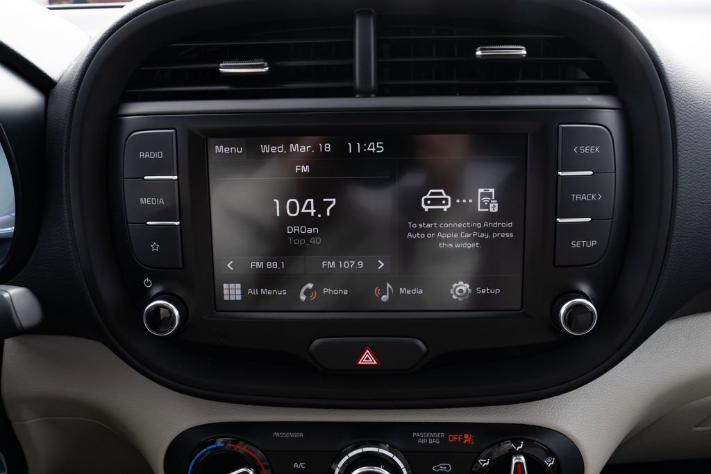 Used 2024 Kia Soul LX image 14