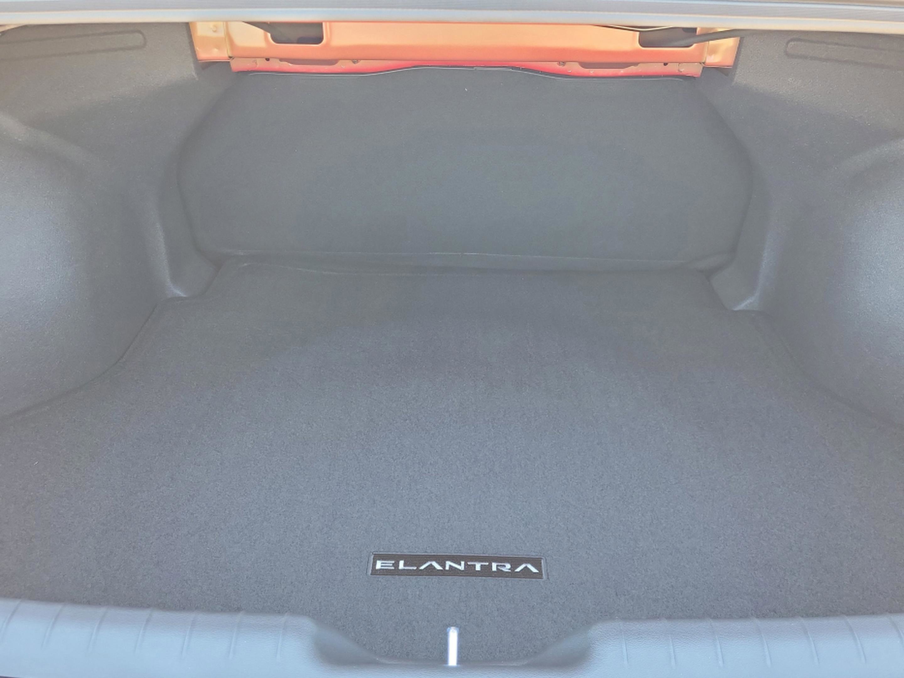 New 2026 Hyundai Elantra Blue image 9