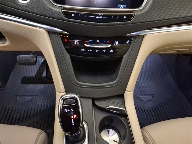 Used 2019 Cadillac XT5 Luxury image 21