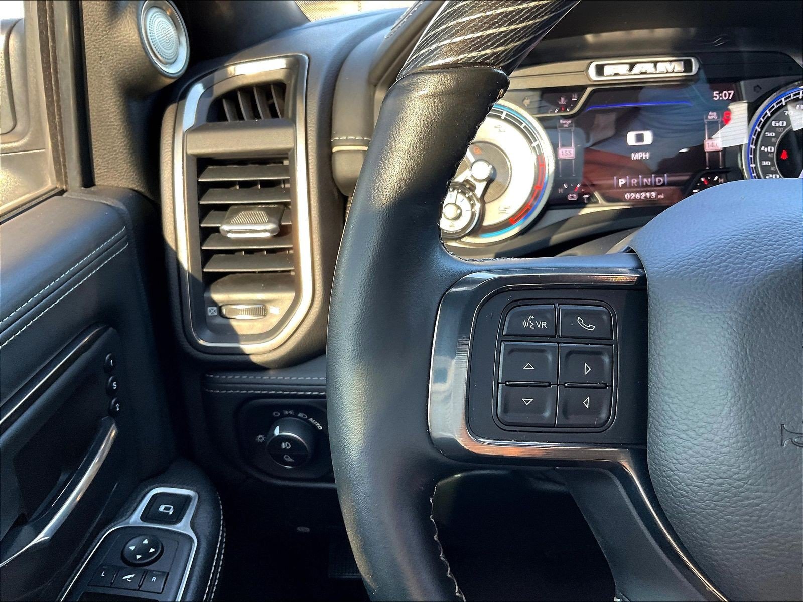 Used 2019 RAM 2500 Limited AWD/4WD image 14