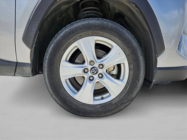 Used 2020 Toyota RAV4 XLE w/ Convenience Package AWD/4WD image 22